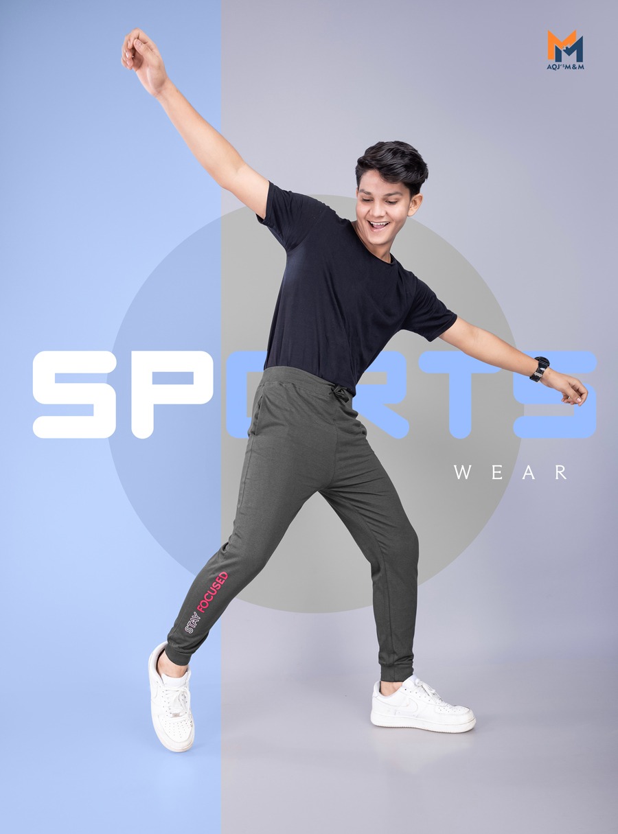 Dark grey solid regular-fit joggers has an elasticated waistband with drawstring closur 2 pockets and cuffed hems