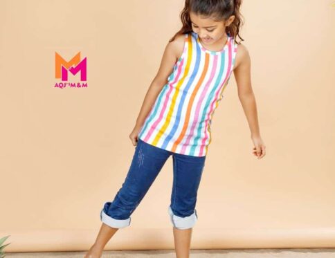 Multi colour stripe printed regular  tank top Solid Round neck, Top no sleeves Knitted